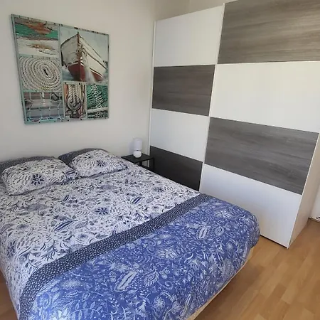 Apartment T2 Climatise Intra Muros Spacieux Et Lumineux Avignon